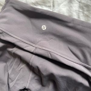Lululemon size 6 ruffled 3/4 leggings